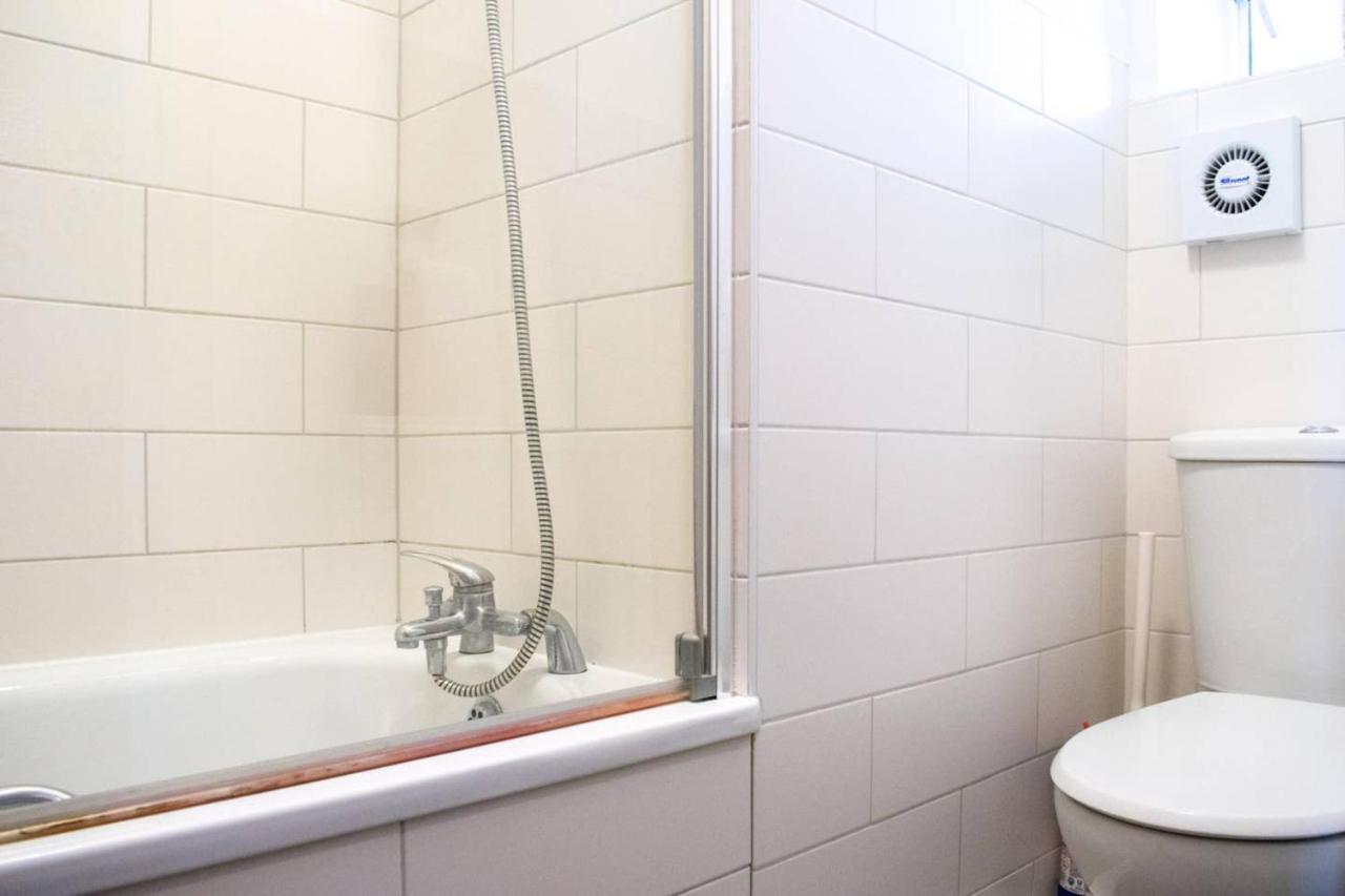 Appartement Beautifully Decorated Contemporary 2 Bedroom Flat *